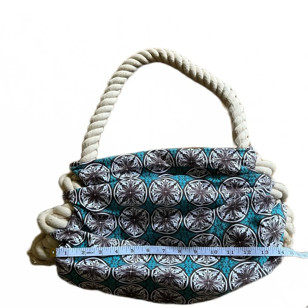 Amici Accessories euc beautiful
